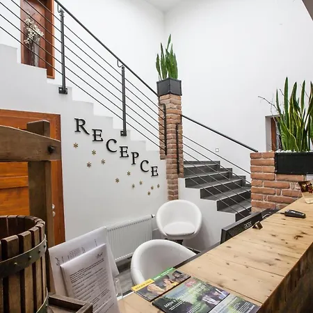 Hanzel Hotel 3*